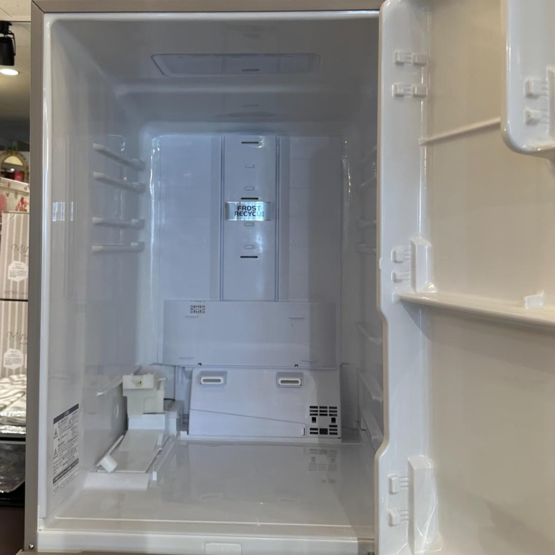 iΦ【大特価】HITACHI 冷凍冷蔵庫 R-K42F 2016年製 冷蔵庫 ②