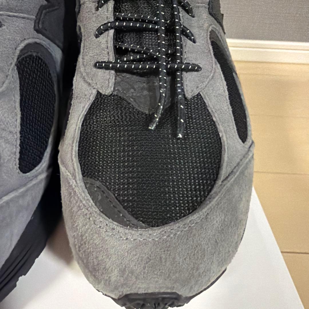 美品　M2002RXZ サイズ26.5