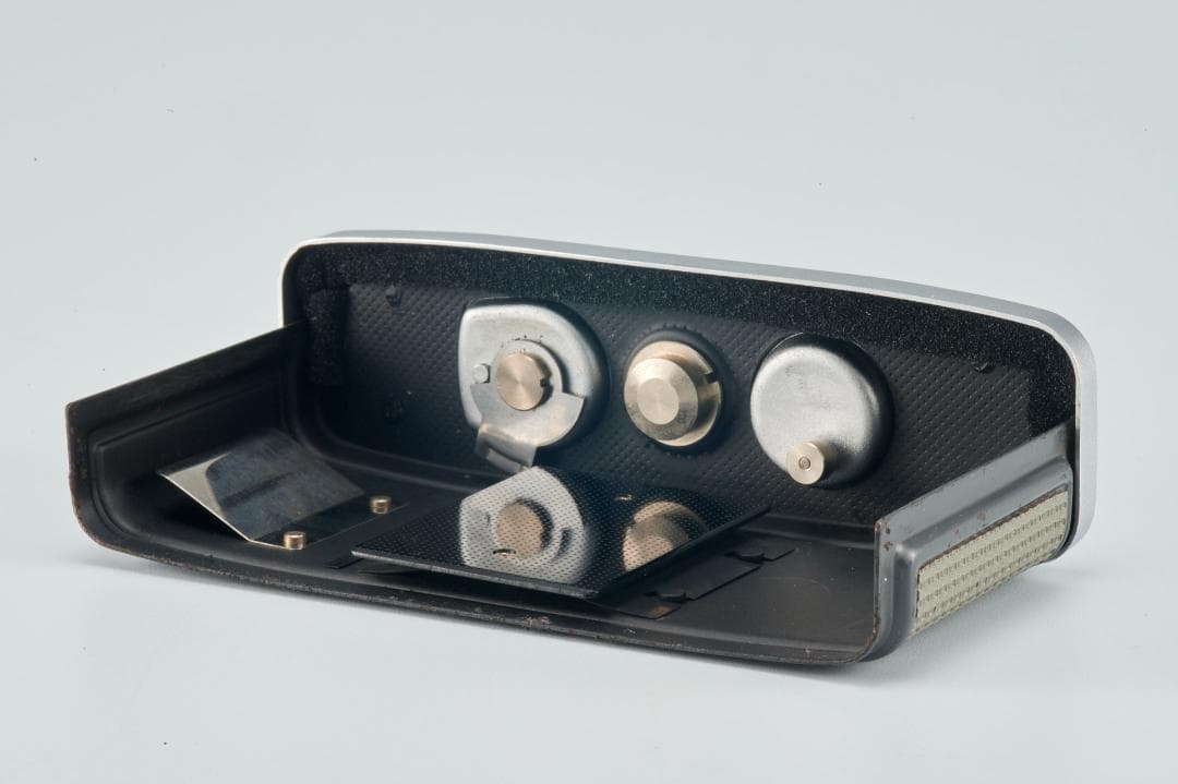 OLYMPUS PEN-EE 35mm ハーフフレームフィルムカメラ#B4