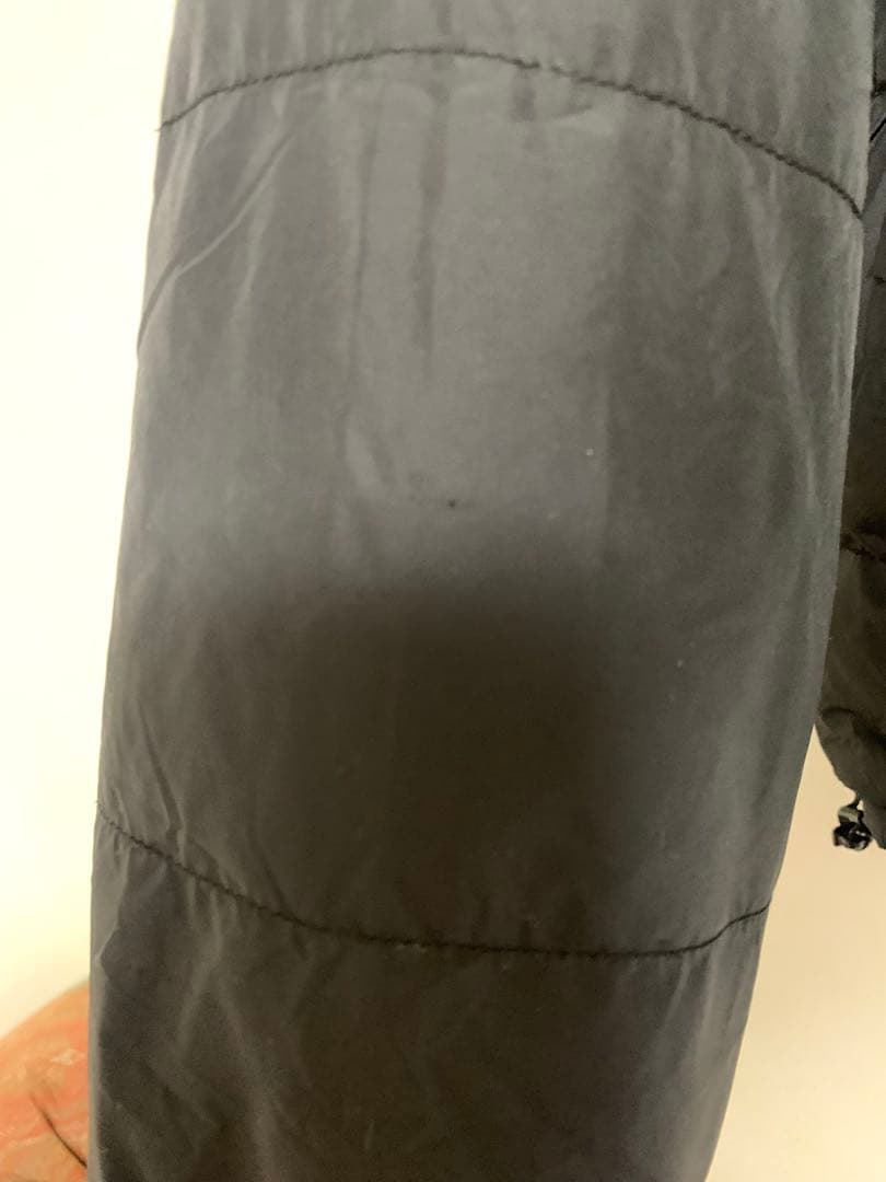 ハグオーワー モンロ リバティプリント ダウンジャケット ブラック