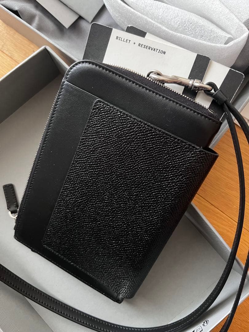 小物 BALENCIAGA PASSPORT PHONE HOLDER