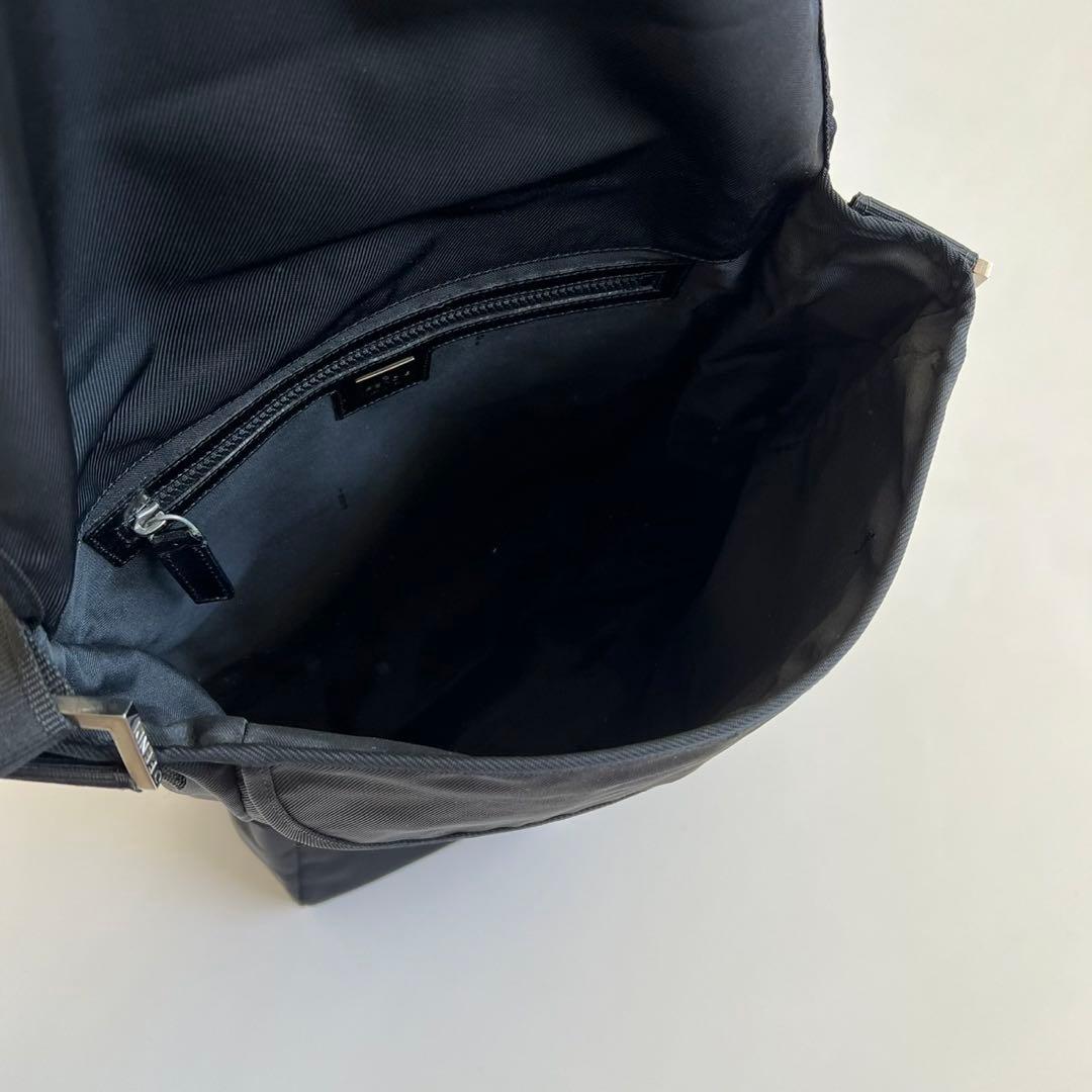 バッグ FENDI LOGO PLATE NYLON SHOULDER BAG