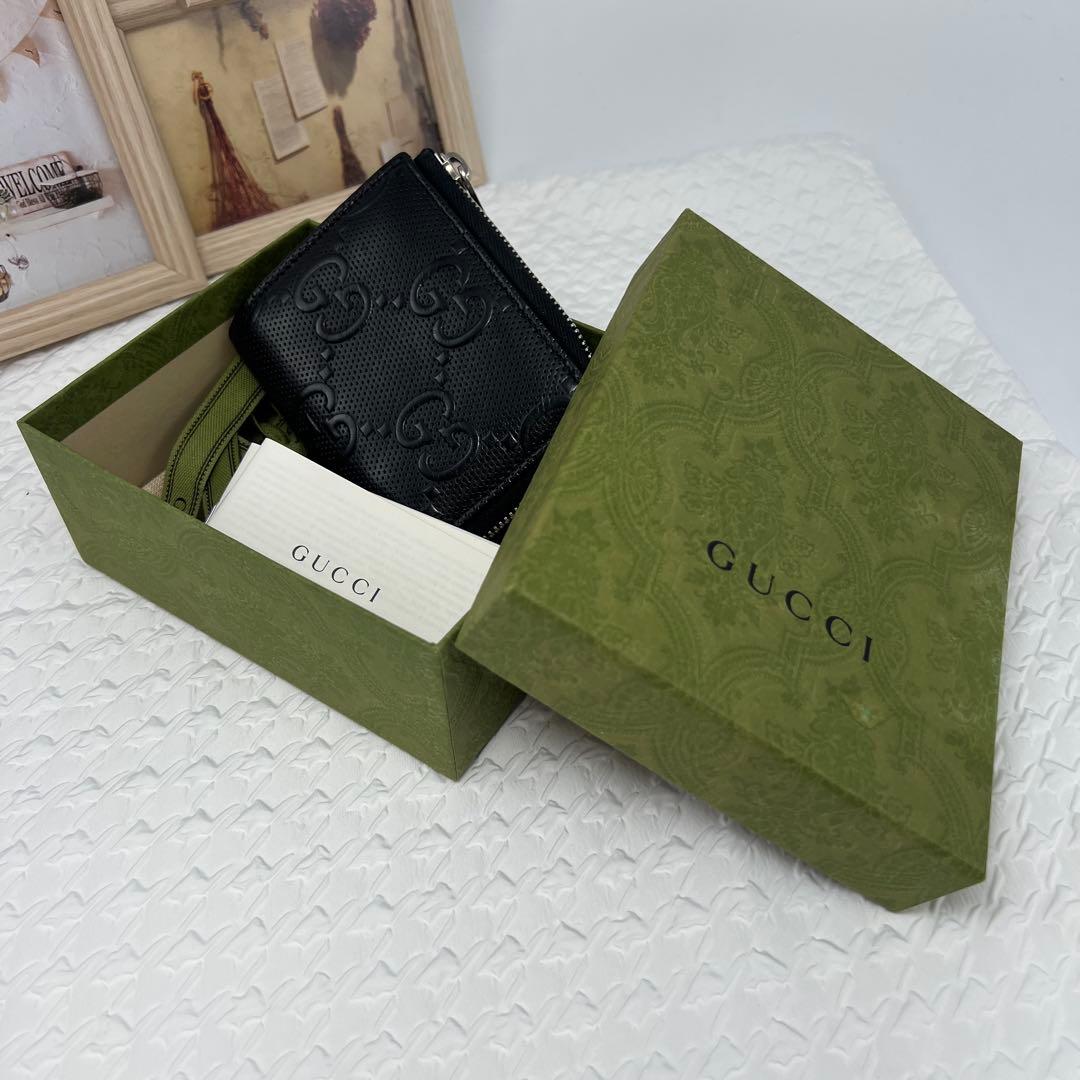 ✨極美品✨GUCCI グッチ　GGエンボス　L字ファスナー財布　＆カード