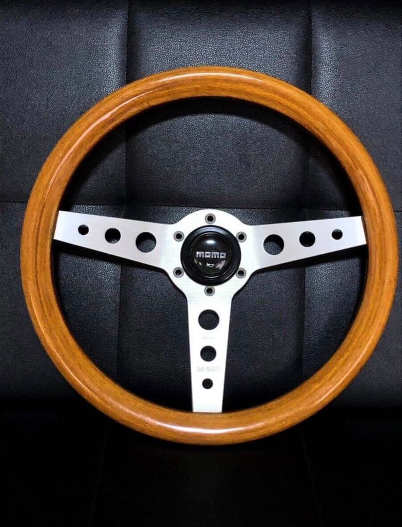 MOMO indy ウッドステアリング　ハンドル　稀少 旧ロゴ 激レア
