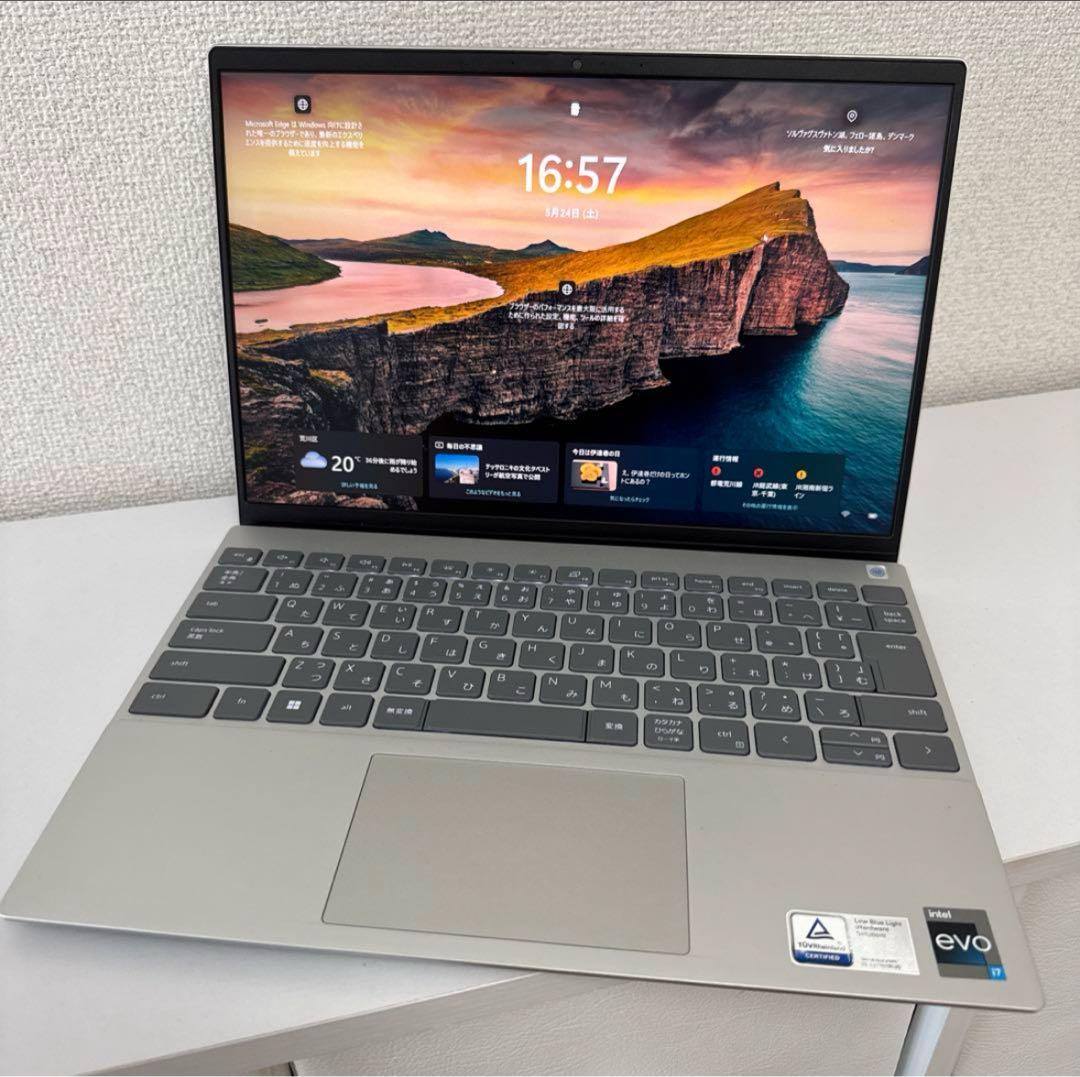 Windowsノート本体 Dell Inspiron 13 iCore7 16GB