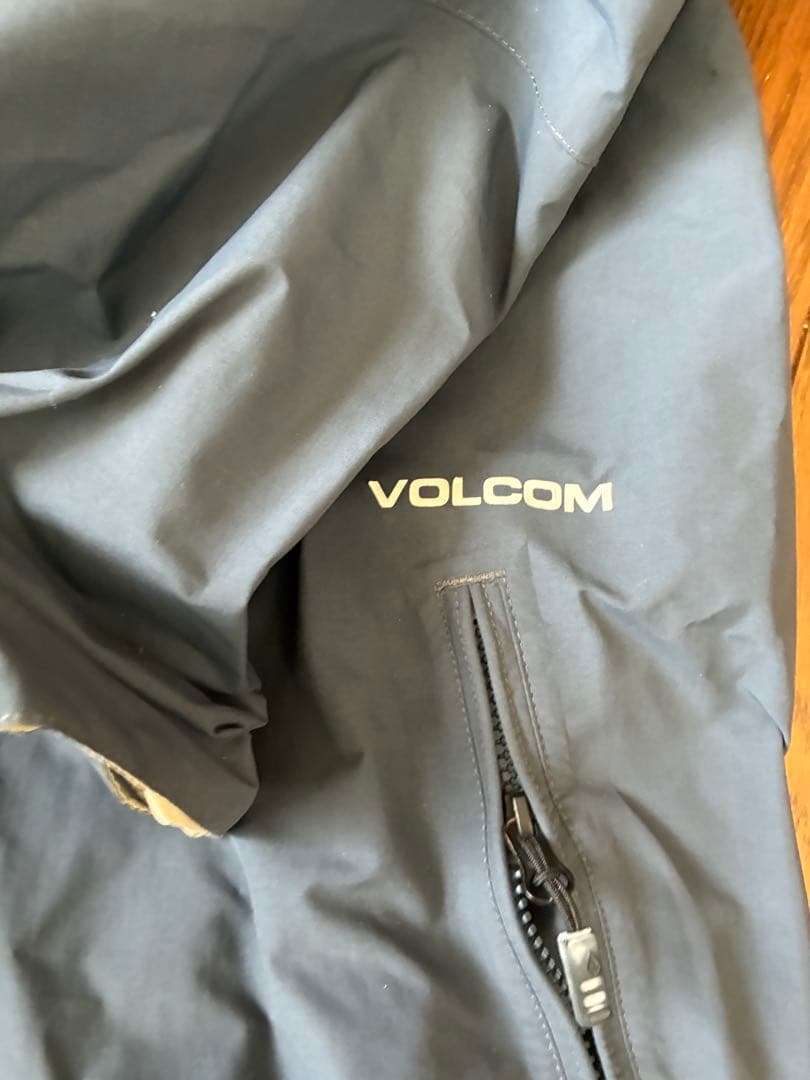 volcom スノーボードウェア　GORE-TEX XL