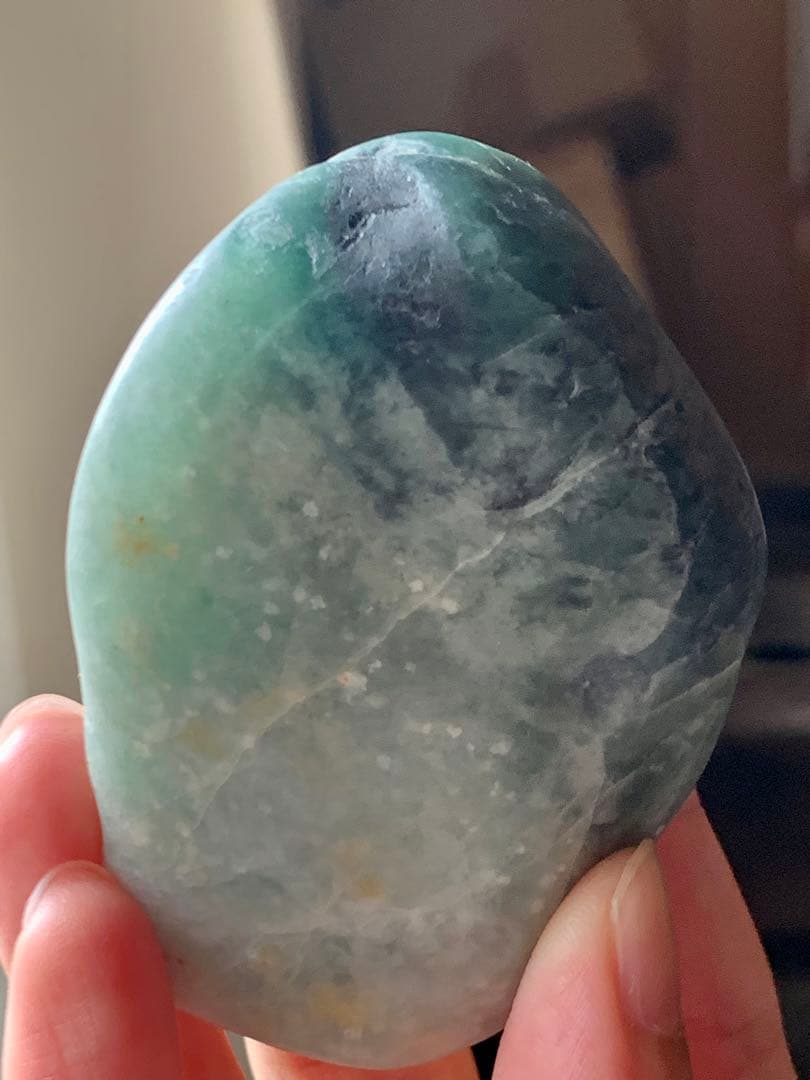 糸魚川ひすい極上の海石　翡翠　原石　翡翠　鉱物標本　コン沢　水石　根付　青翡翠