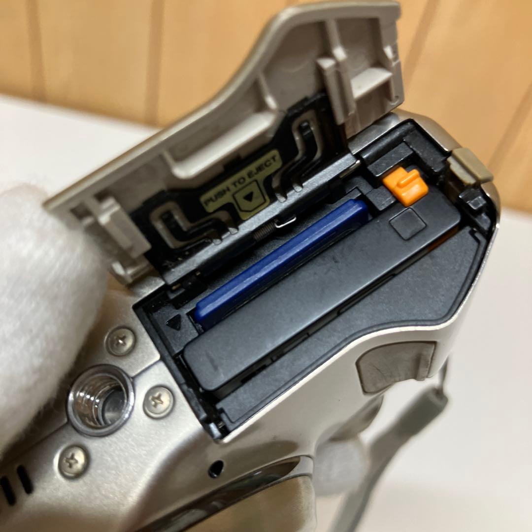 E41 【ジャンク】 FUJIFILM FinePix F770EXR デジカメ