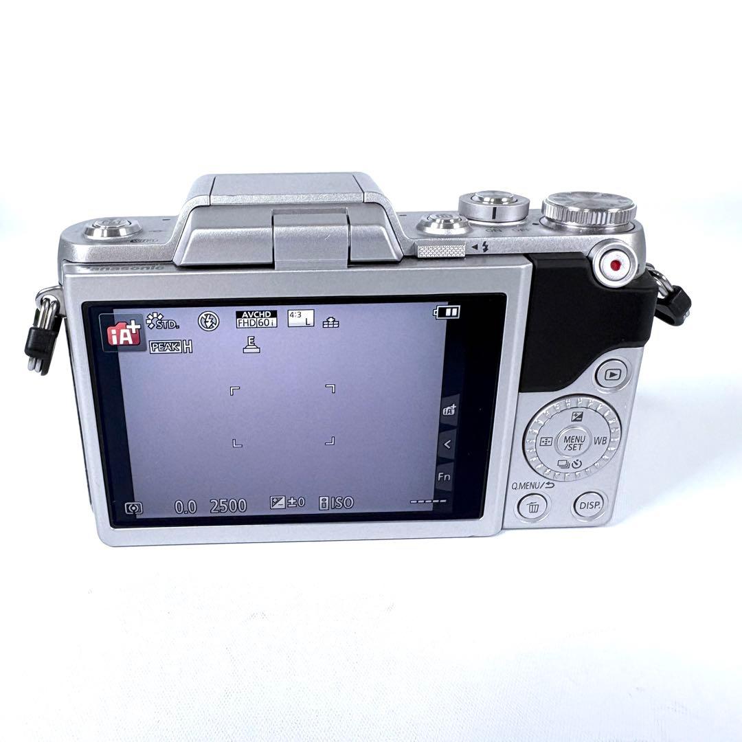 ルミックス⚫︎LUMIX DMC-GF7 ミラーレス一眼