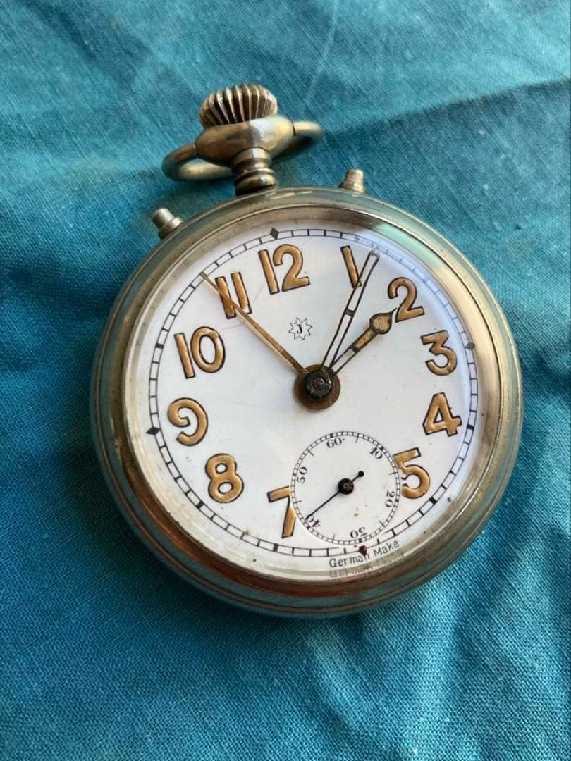 【専用ページ】ユンハンス　懐中時計　稼働品　軍用　アラーム機能付