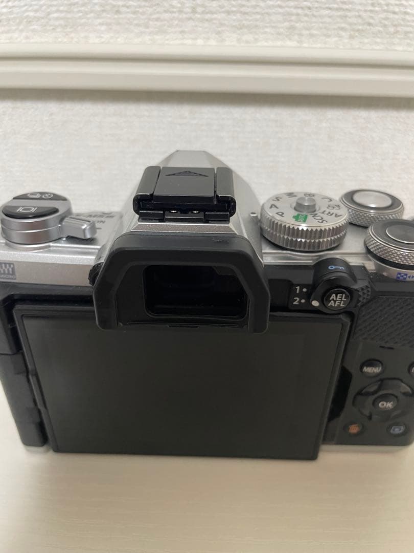 OLYMPUS OM-D E-M5 MarkⅢ 本体、バッテリー付き