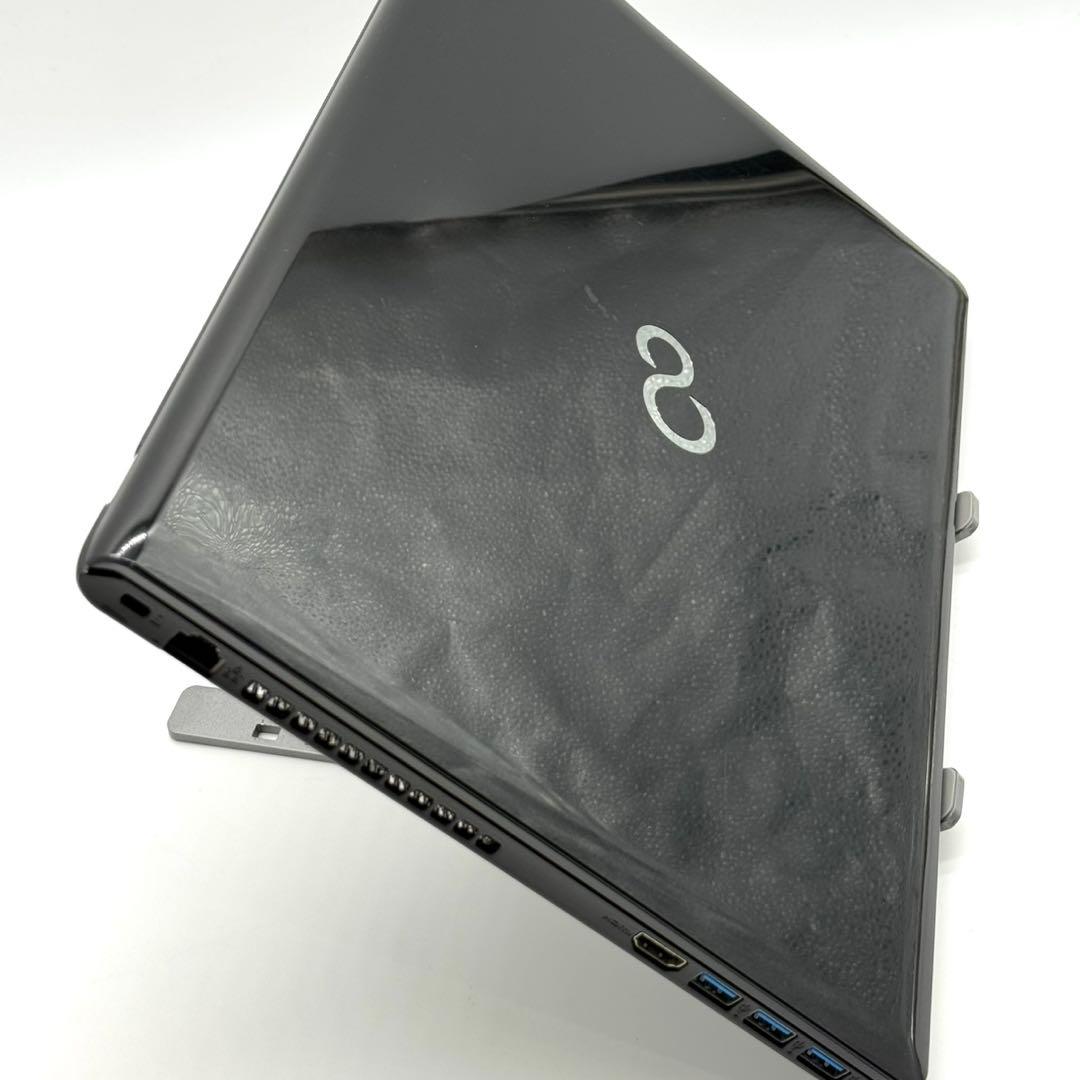 ノートパソコンLifebook Core i7搭載 16GB 新品SSD512