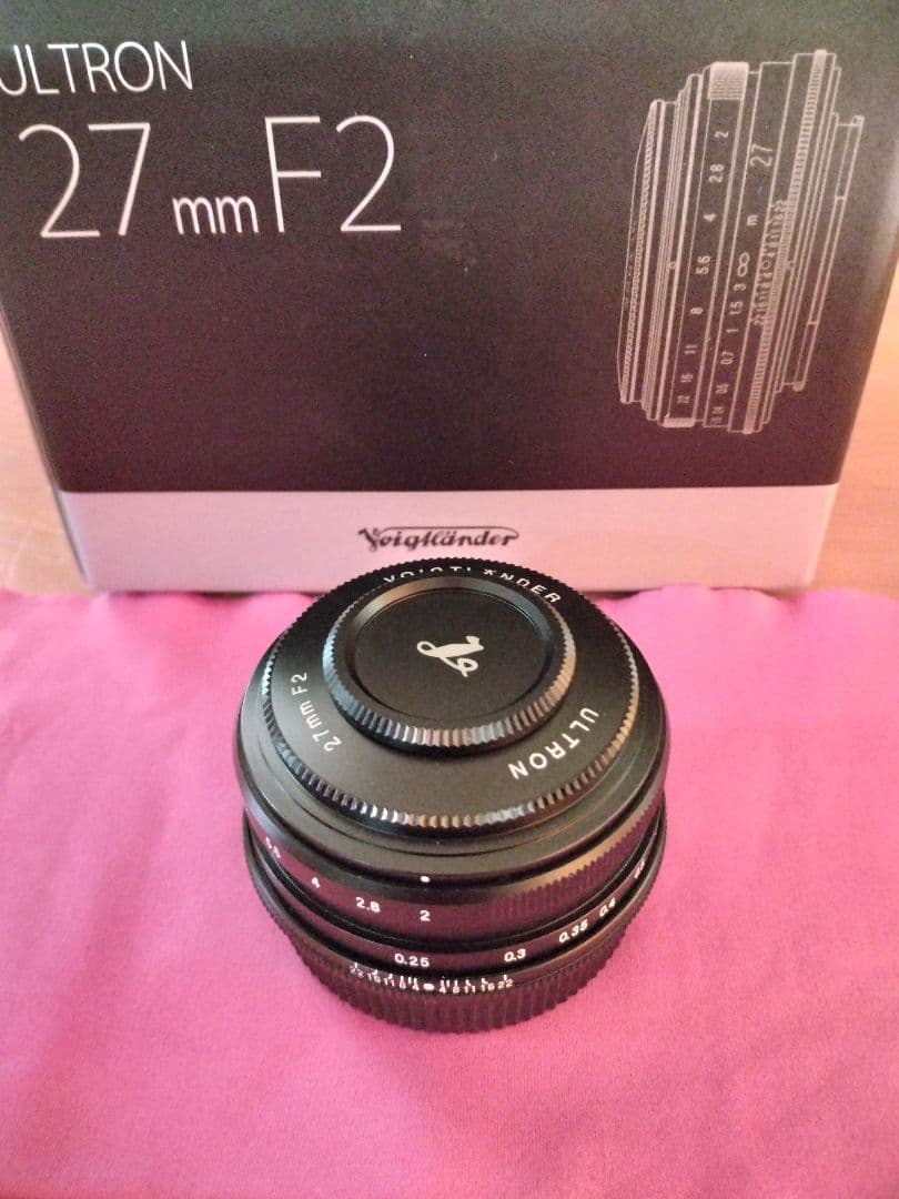 ぷ*と様 【新品同様】　Voigtländer Ultron 27mm F2 X
