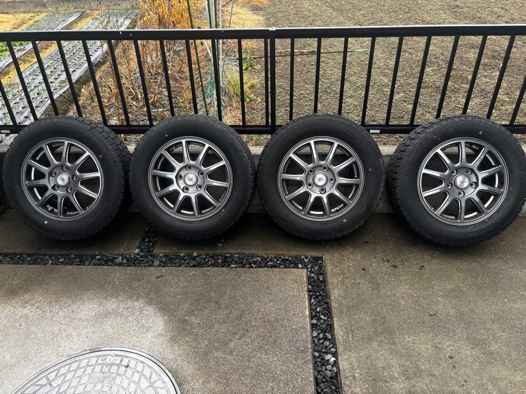 GOOD YEAR 15インチ スタッドレスタイヤセット ノア　80