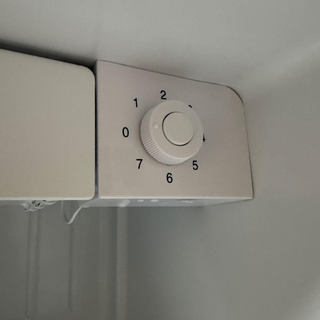 美品 simplus 2024年製 冷蔵庫 47L 自動霜取り機能付 温度調整可