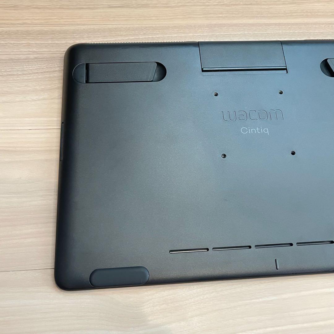 Wacom Cintiq 16 FHD DTK1660K1D ワコム　液タブ