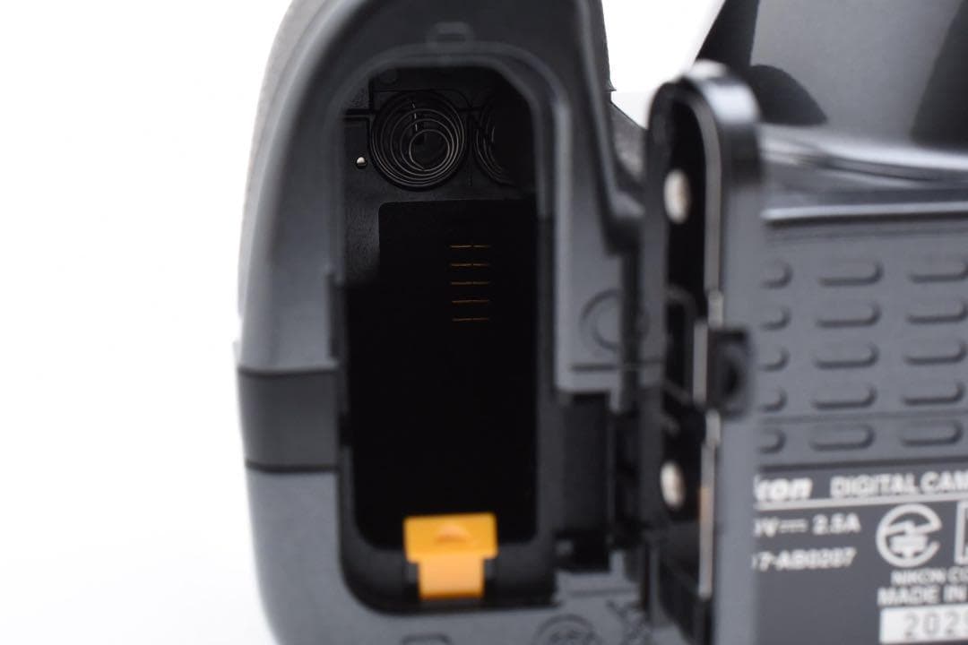 ニコン D5300☆一眼レフカメラ☆S数僅か200回☆Wi-Fi☆グレー