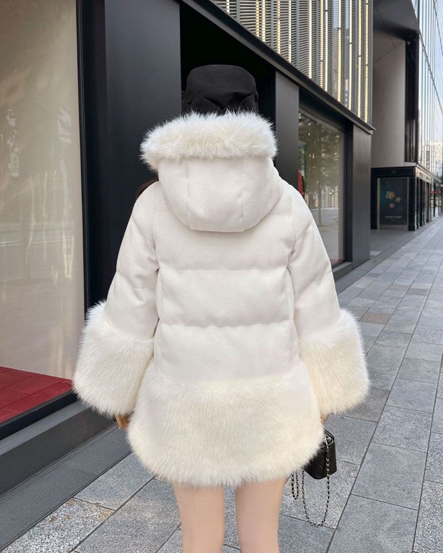 新品タグ付き Rady ファーフーディファイバーダウン オフホワイト S