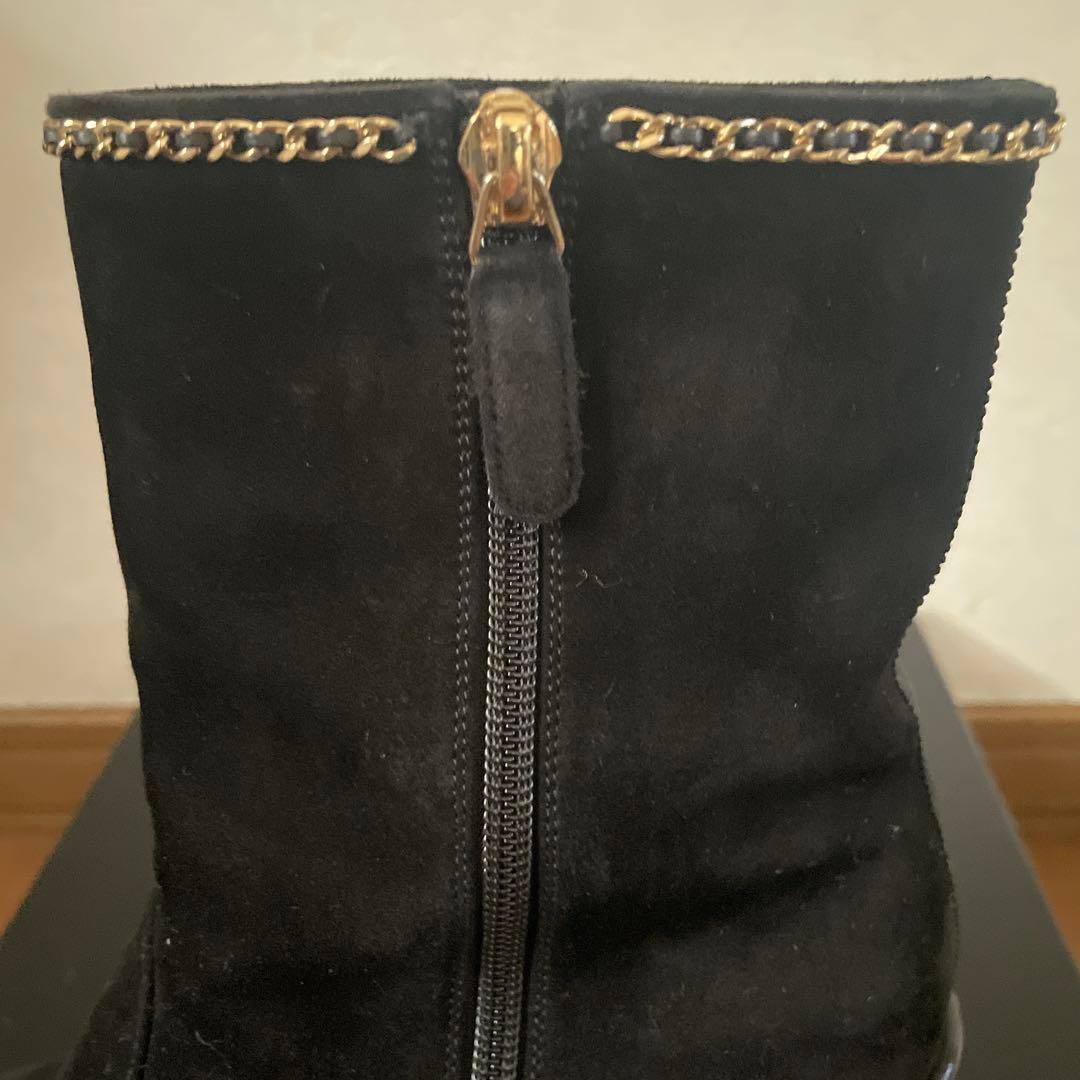 CHANEL 黒　スエード　ショートブーツ