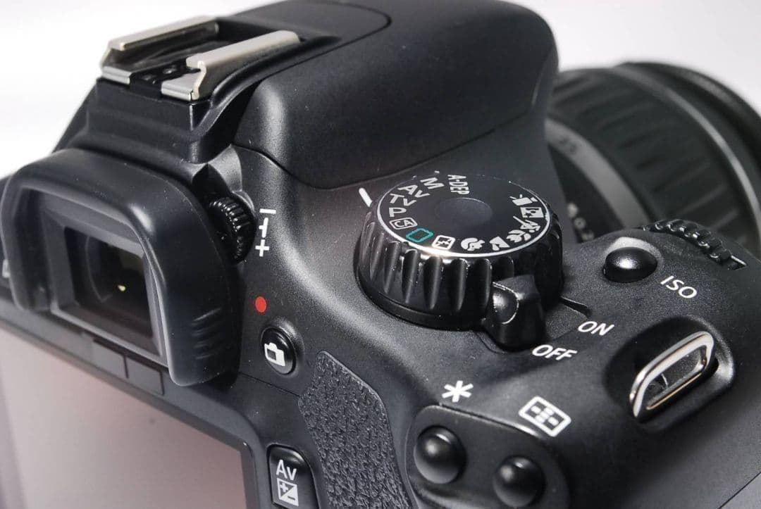 ♥届いてすぐ使える♥Canon Kiss X4☆一眼レフカメラ☆美品 初心者