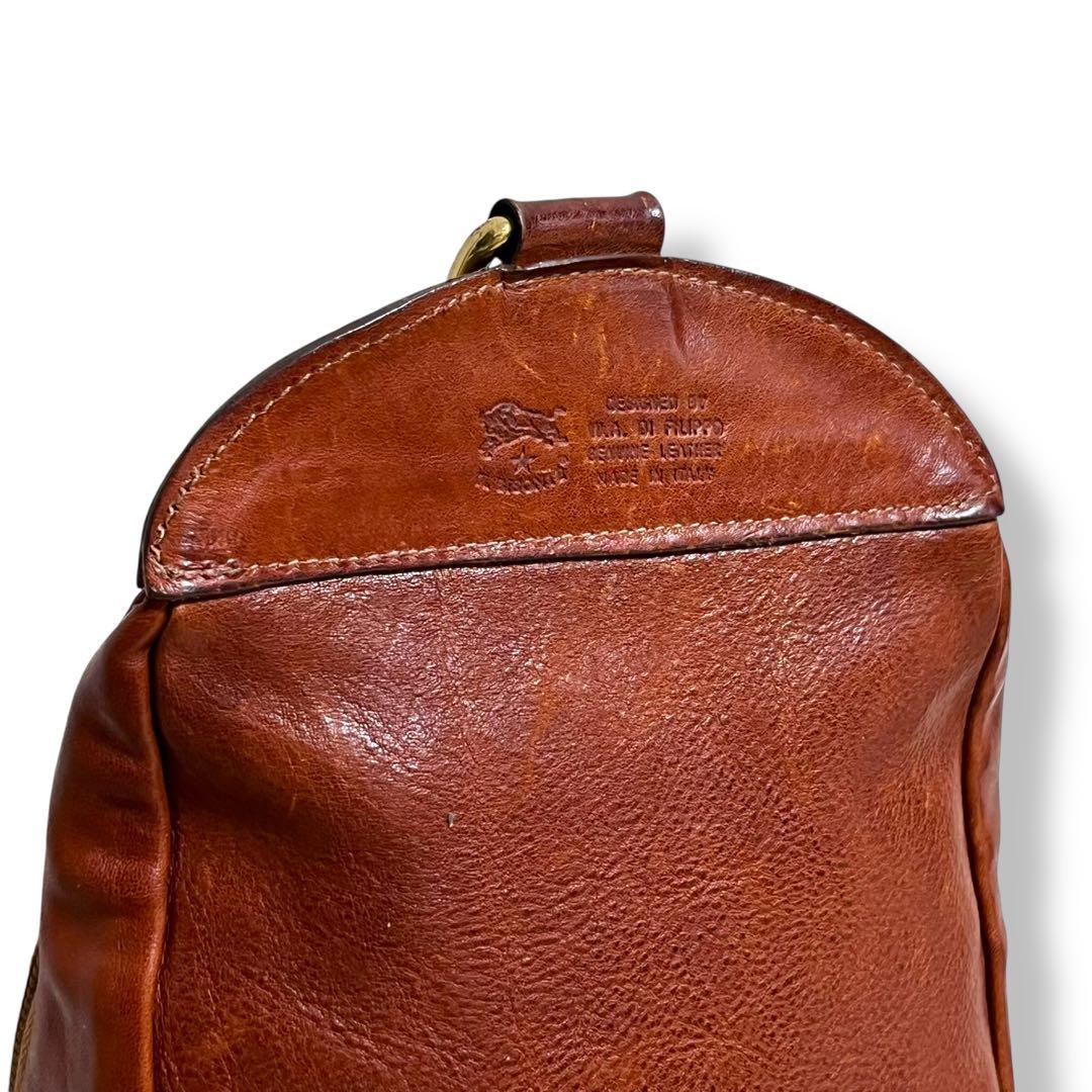 美品✨ IL BISONTE イルビゾンテ ボディバッグ ブラック レザー