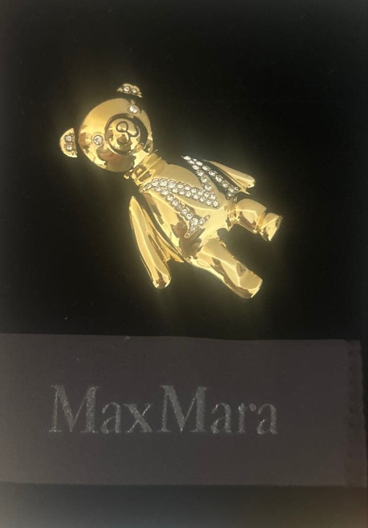 MaxMara 新品　テディベア　ブローチ