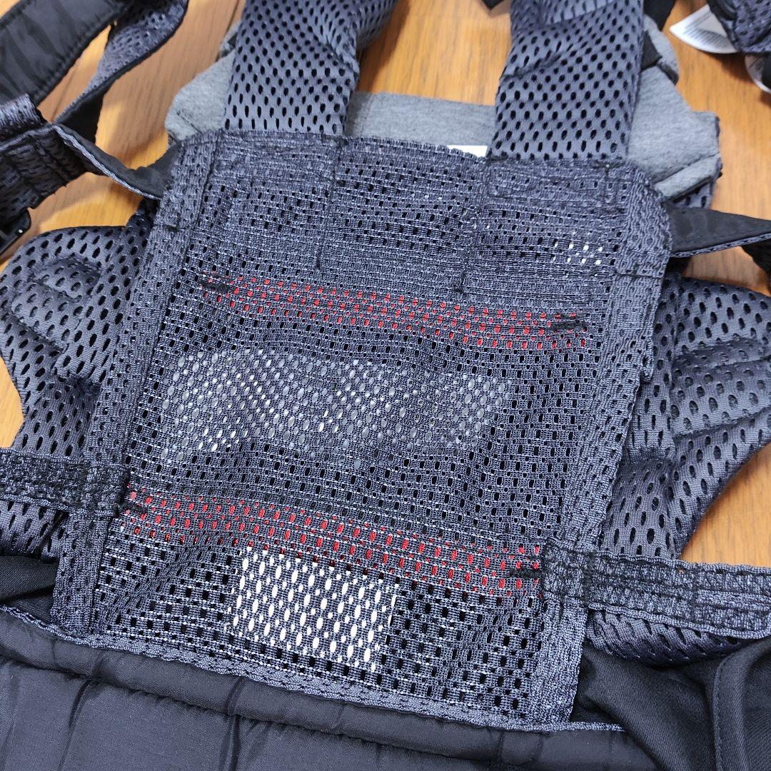 【未使用試着のみ】BABY BJORN ベビービョルン HARMONY