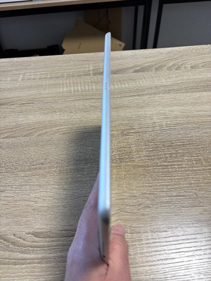 Apple iPad 第８世代 Wi-Fi 32GB バッテリー93.5％