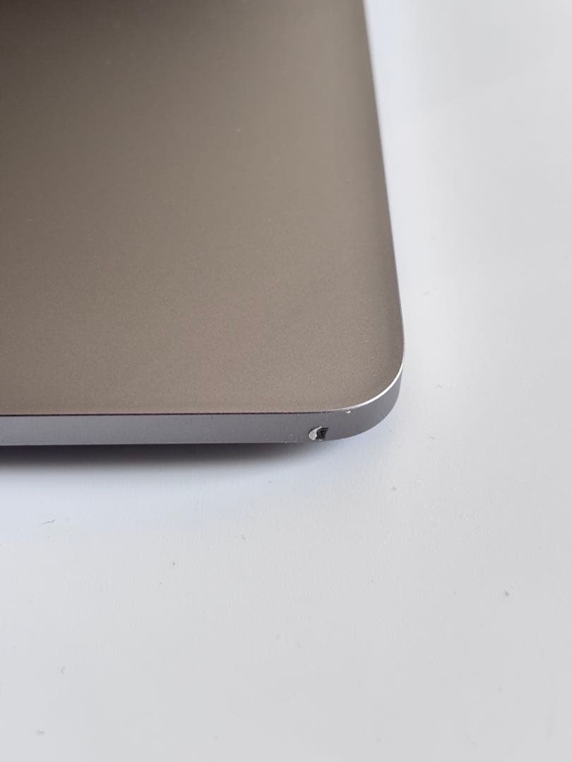 MacBook pro M1 13インチ 256GB 8GBメモリ