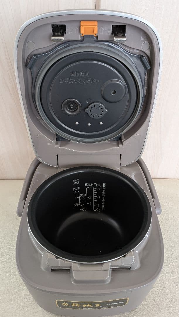 象印 圧力IH炊飯器 NW-PT10 炎舞炊き 豪炎かまど釜 5.5合炊き