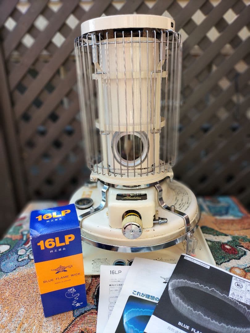 アラジンストーブ メンテナンス済み。純正芯交換済。取説付きです。ベージュ６