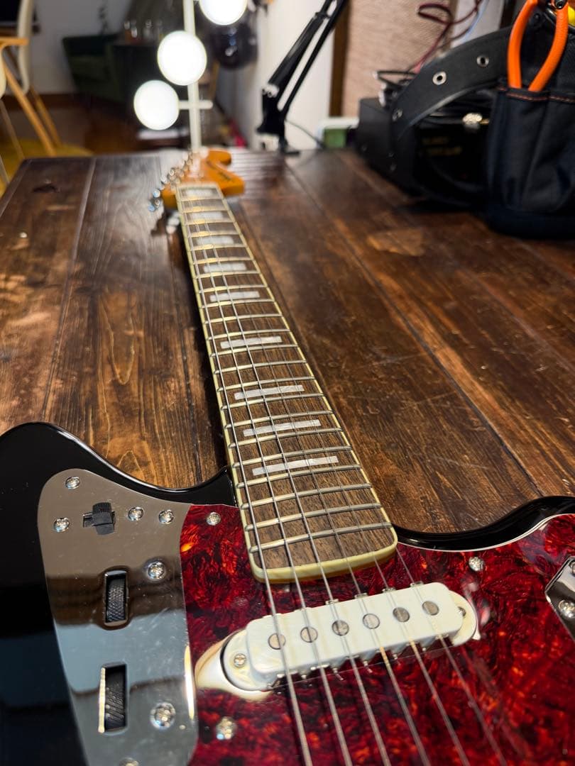 美品　Squier Jaguar Classic Vibe '70s