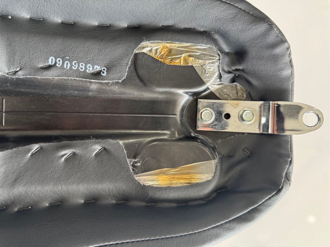 ハーレー　シート　純正　ダイナ　ローライダー FXDL