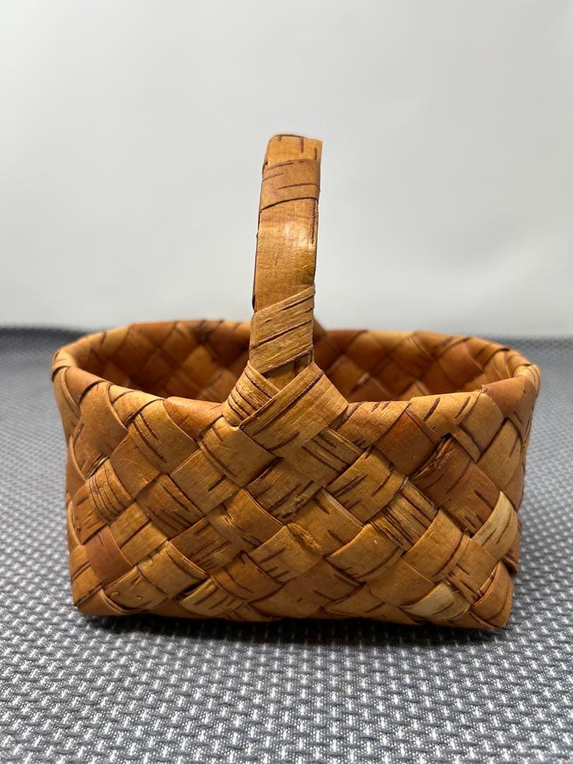白樺　持ち手付きかご