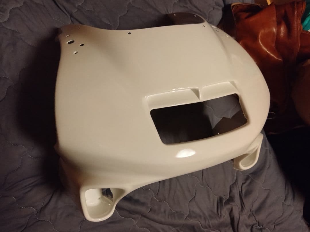 NS-1 AC12 アッパーカウル　傷補修・塗装済　ホンダ純正色　タフタホワイト