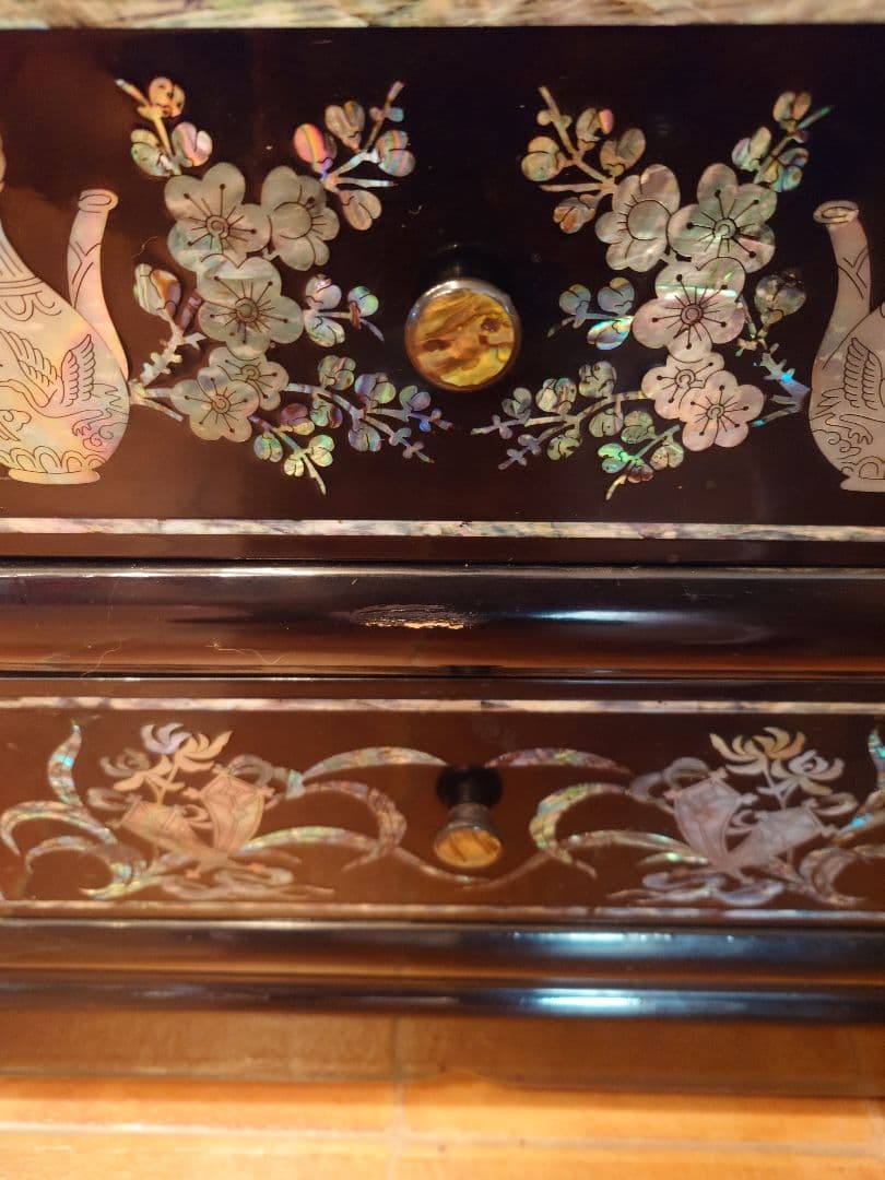 螺鈿細工　サイドボード　キャビネット　送料込みに変更