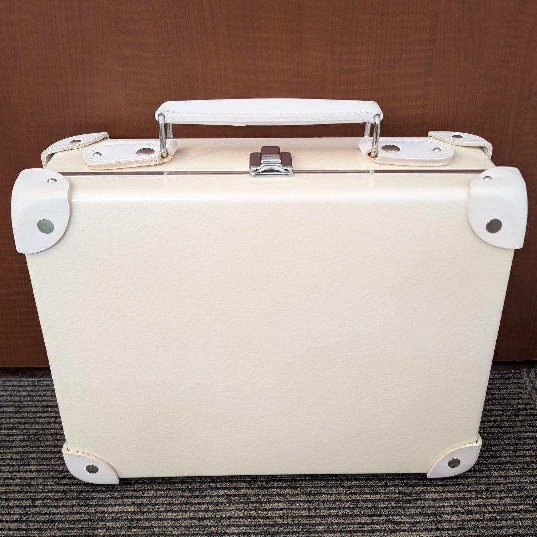 未使用★保証書付グローブトロッター『ホワイトスター』限定品／アタッシュケース新品