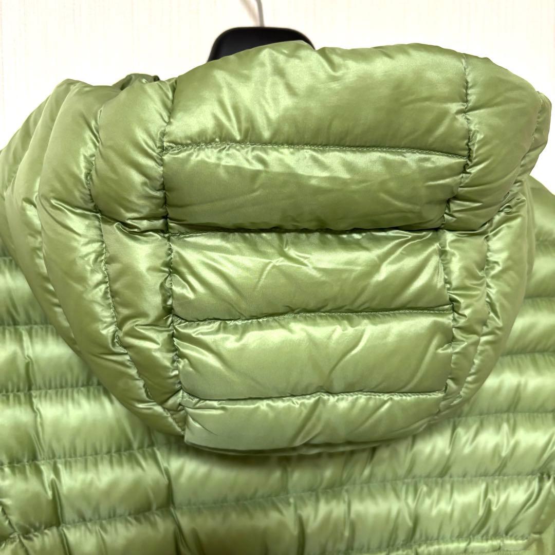 KKK モンクレール ライトダウンジャケットS フード　ドローコード付き