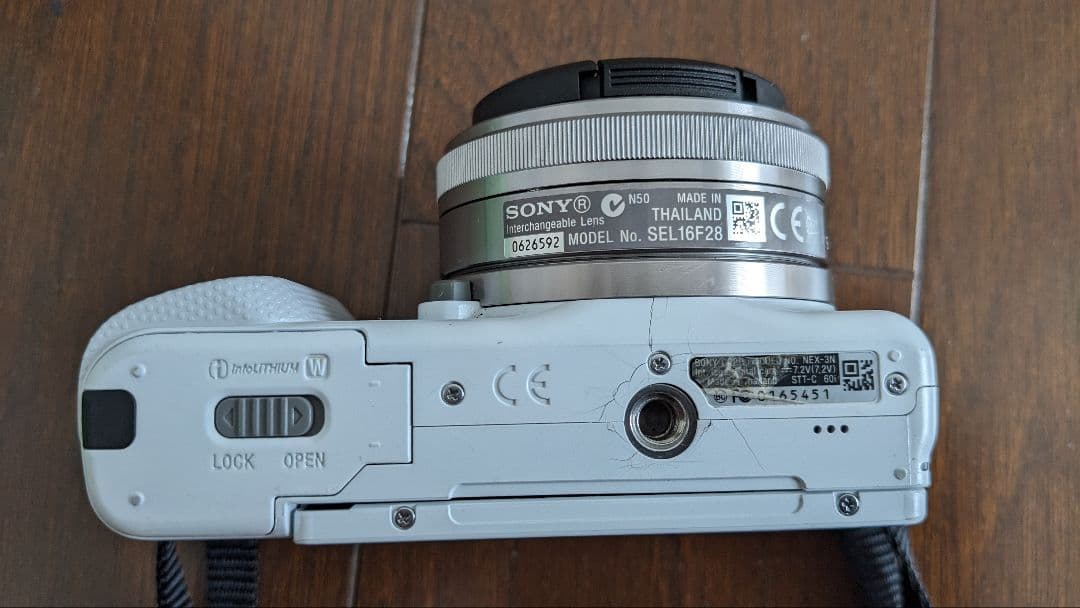 Sony α NEX-3N ミラーレスカメラ SEL16F28 単焦点レンズ