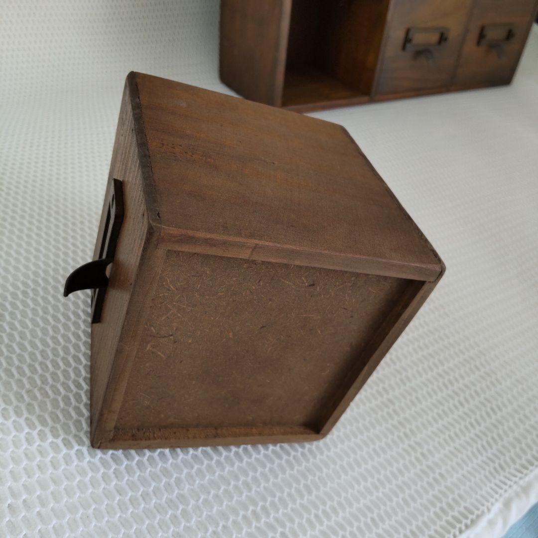 古木を使用した9ボックスのヴィンテージ小物入れ！
