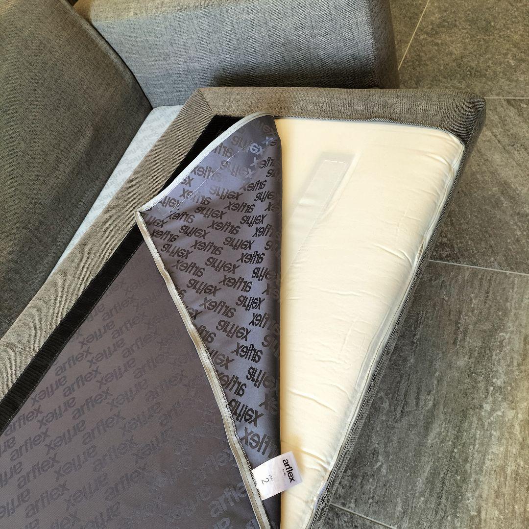 【値下げ中】arflex SONA ソファ クッション4個付 日焼けあり 展示品