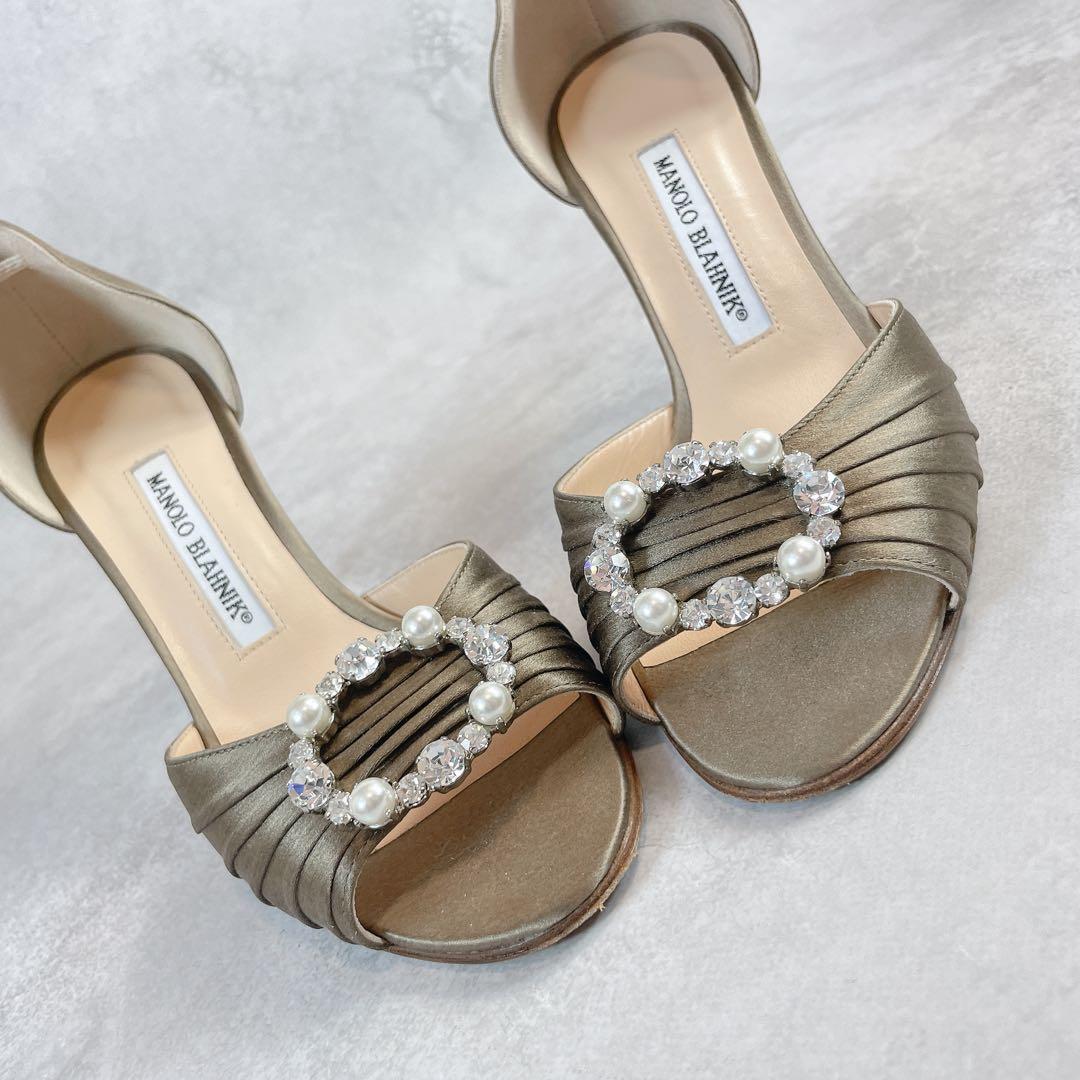 MANOLO BLAHNIK マノロブラニク　サテン　パンプス