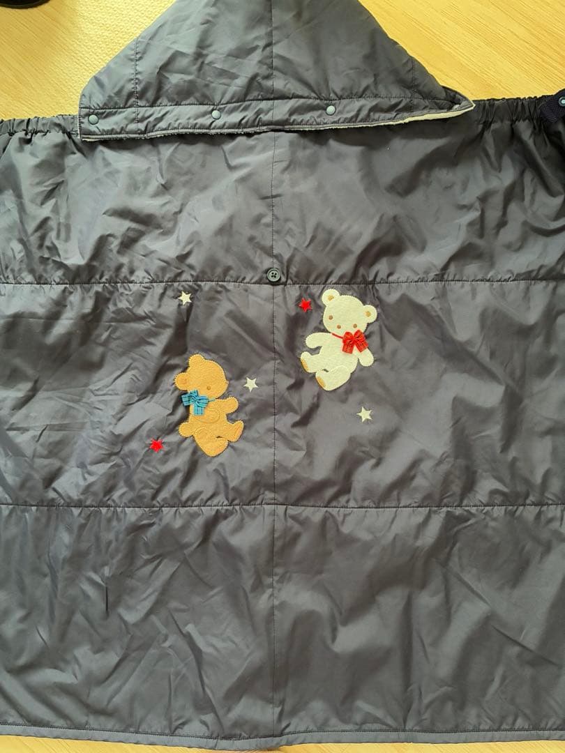 グレー クマ刺繍 おくるみ