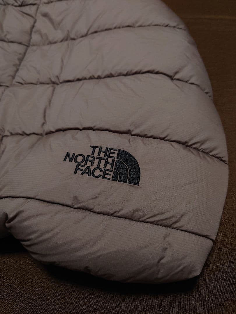 ノースフェイス　ベビーシェルブランケット ケープ 抱っこ紐 カバー