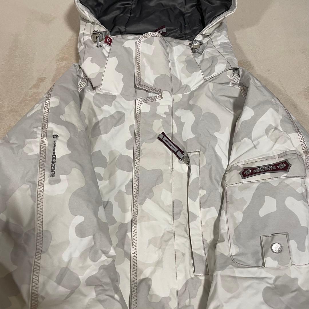 専用　【美品】デサント　スノーウェア　セットアップ　カモフラ柄　L相当