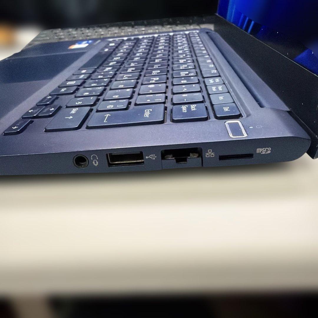 【美品】dynabook R6 14型 12世代i5 8GB / 1TB換装済