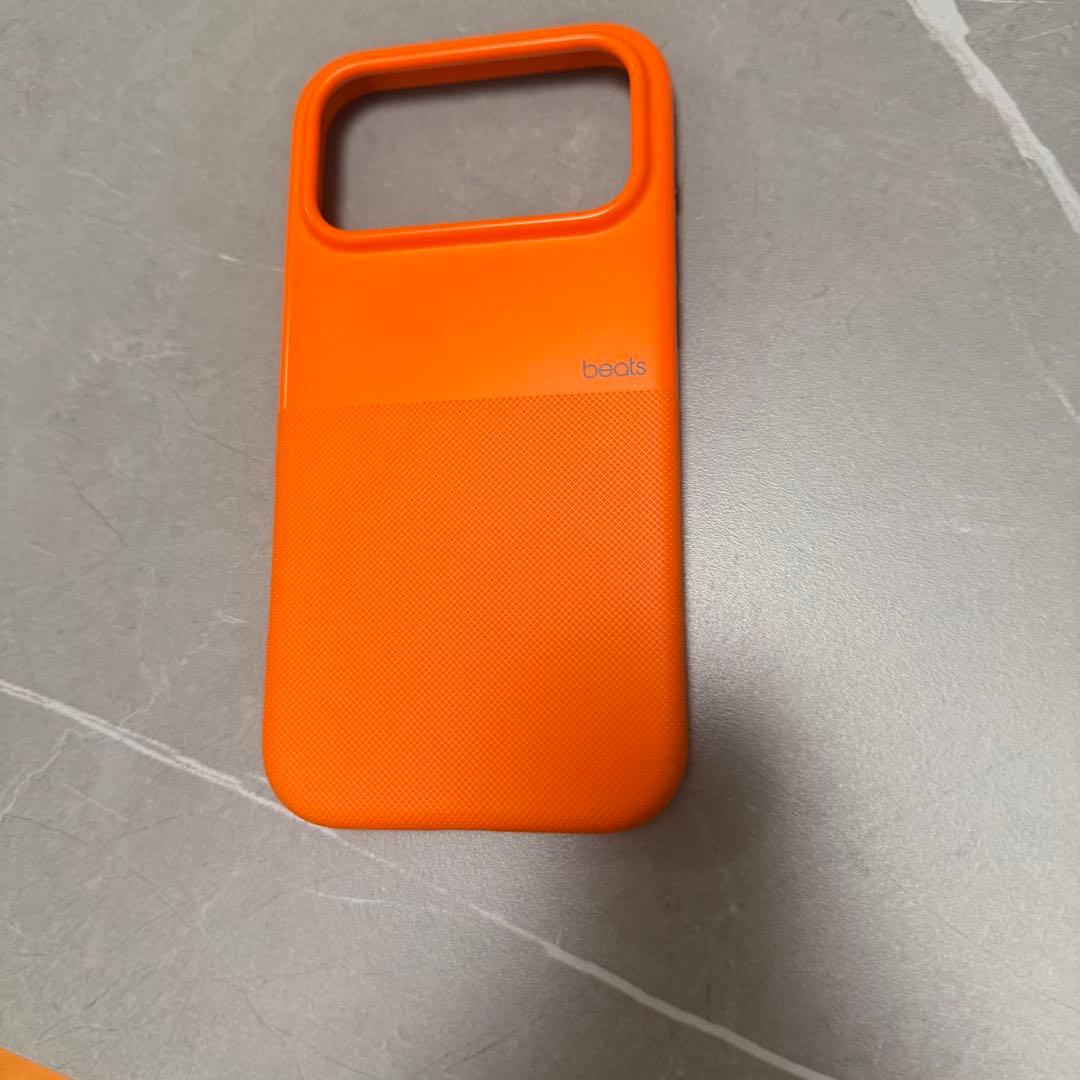 beats オレンジ iPhone17promax ケース apple購入品