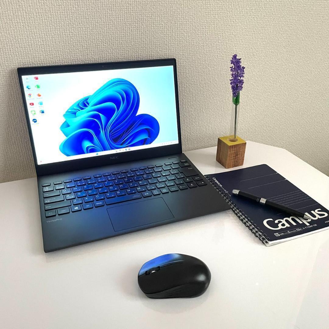 第10世代i7 2020年製 メモリ16GB 超軽量モデル NEC JJ4