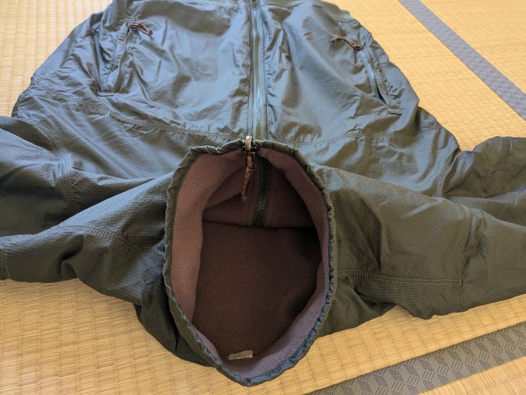 Patagonia リバーシブルナイロンジャケットセージカーキMサイズ