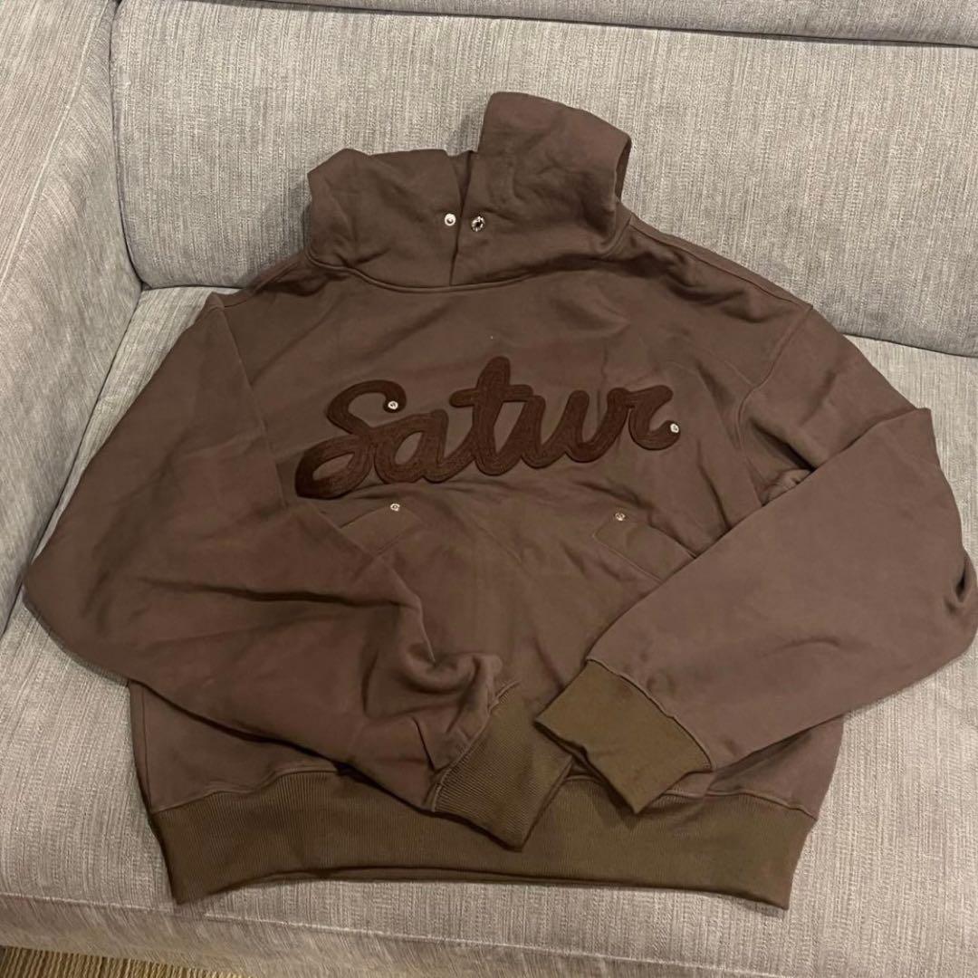 新品 SATURスウェット ブラウン フーディ韓国
